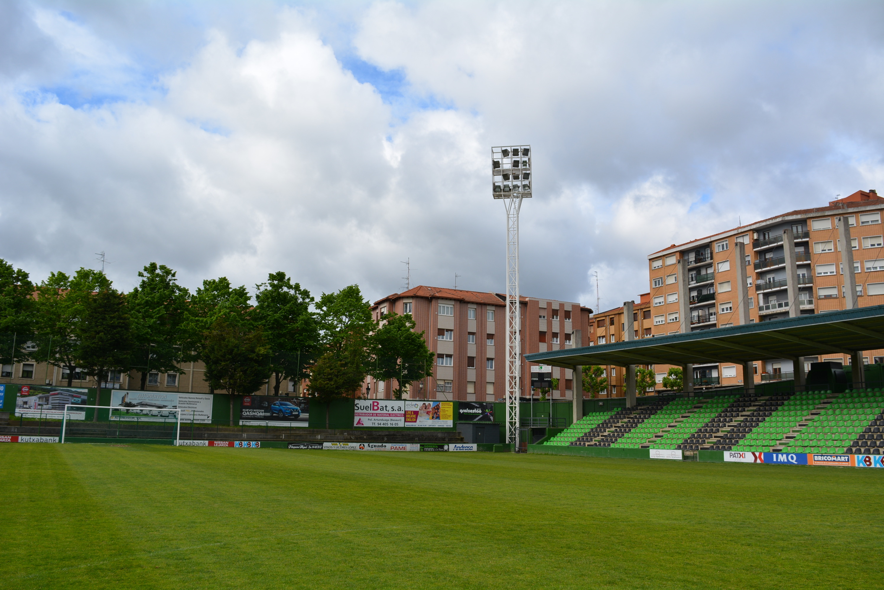 El Ayuntamiento De Sestao Modernizar El Alumbrado Del Campo De F tbol El Ayuntamiento De Sestao Modernizar El Alumbrado Del Campo De F tbol