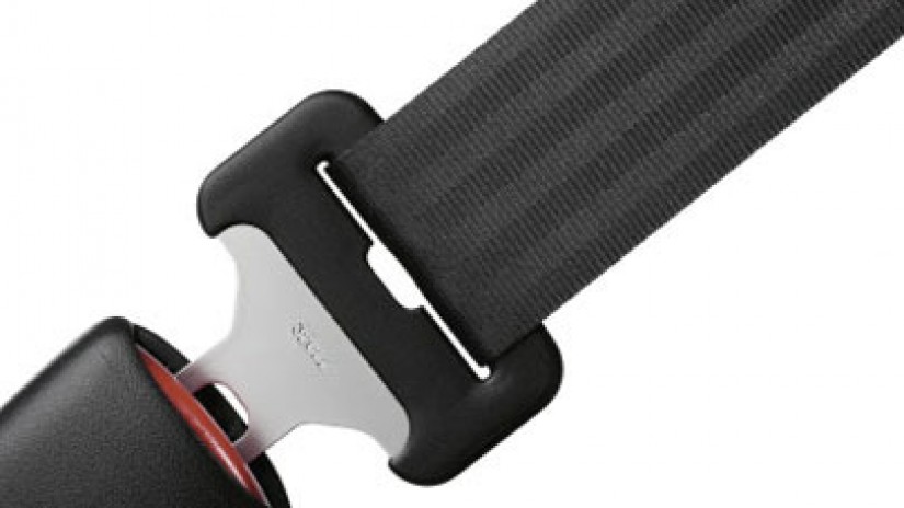 La Policía denuncia a 17 personas por viajar sin cinturón de seguridad