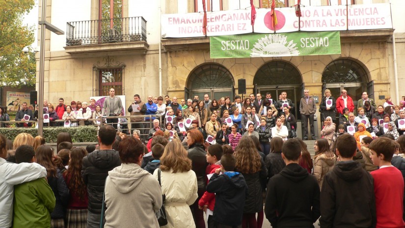 El Ayuntamiento de Sestao aprueba un protocolo que mejorará la atención a las mujeres víctimas de violencia machista