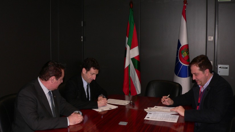 La Policía firma un protocolo con la Ertzaintza para colaborar en la identificación de personas