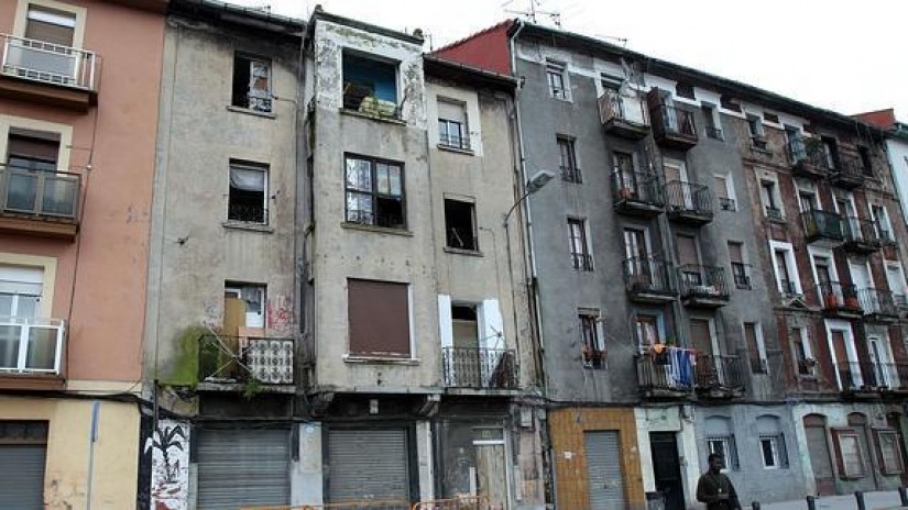 Los números 33 y 35 de la calle Txabarri se reedificarán con los materiales más modernos