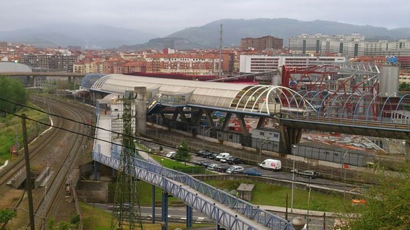 Josu Bergara pide a Fomento que acelere los compromisos adquiridos con la estación intermodal de Urbinaga