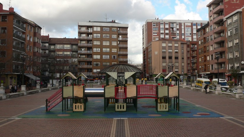 El Ayuntamiento de Sestao recibe 49 propuestas para cubrir la Plaza San Pedro