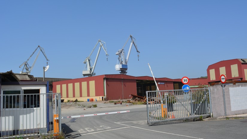 El Ayuntamiento concede licencia para iniciar los primeros derribos en La Naval