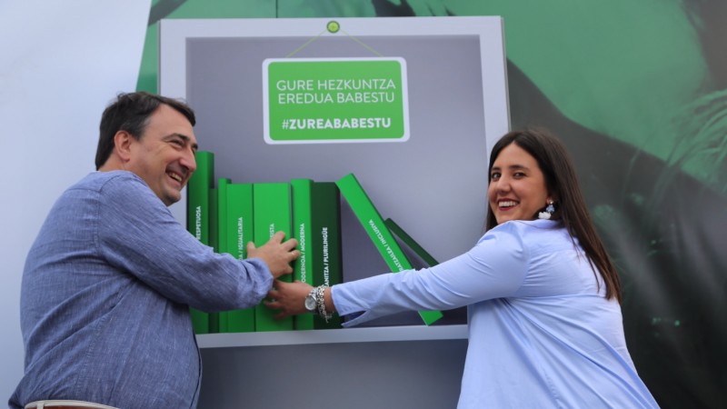 Aitor Esteban y EGI - Educación Aitor Esteban y EGI - Educación