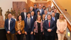 Rementeria se compromete a invertir 100 millones de euros en mejoras viarias en todas las comarcas de Bizkaia  Encuentro sectorial sobre cohesión territorial