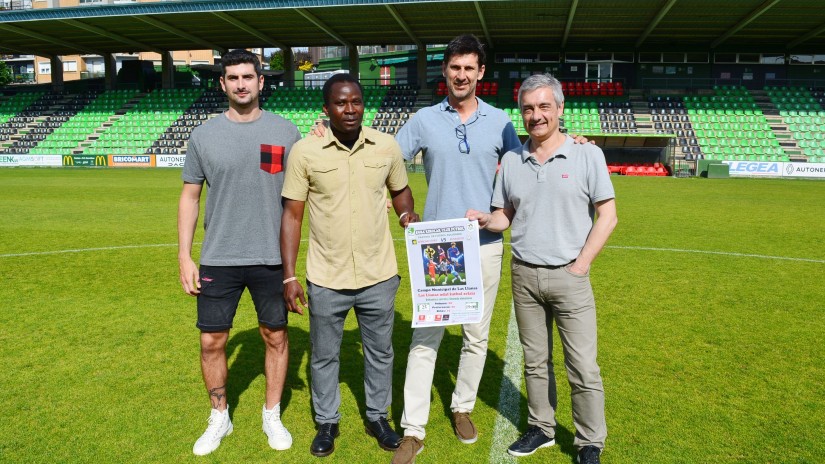 Futbol partida solidario batean Afrikako jokalari selekzio bat euskal konbinatu baten aurka arituko da Las Llanas zelaian
